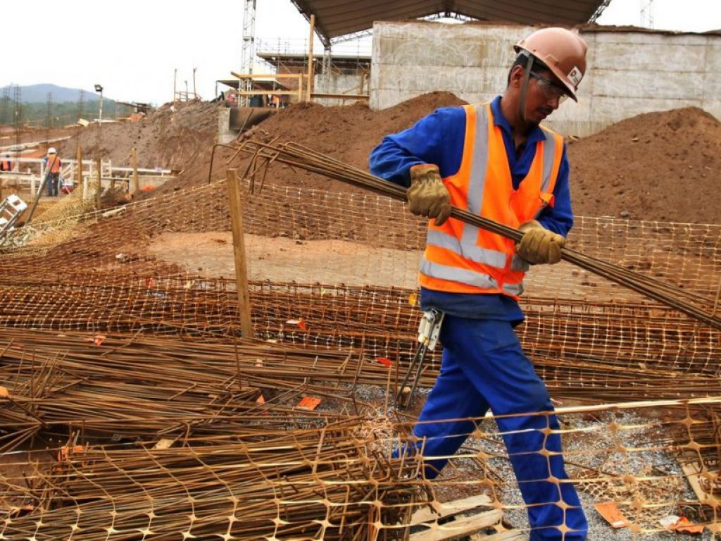 Canteiro de obras do reassentamento de Bento Rodrigues